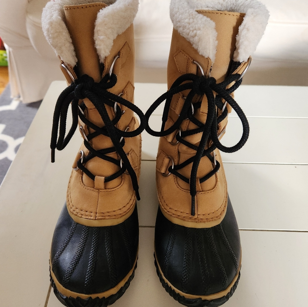 Sorel Caribou Slim Waterproof Boot